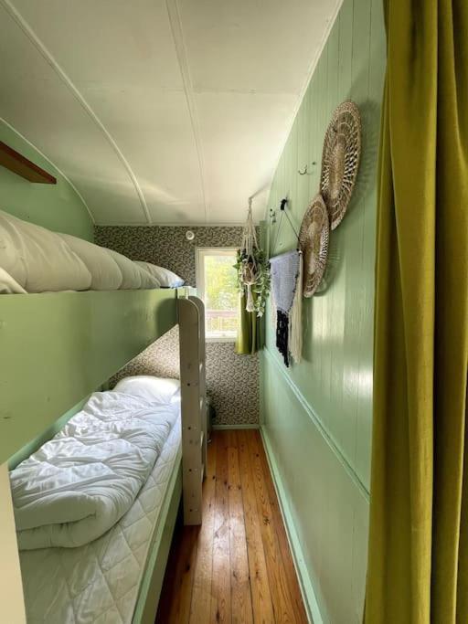 Fjordhytten. Rebuild Train Wagon From 1937. Apartment Odense Exterior foto