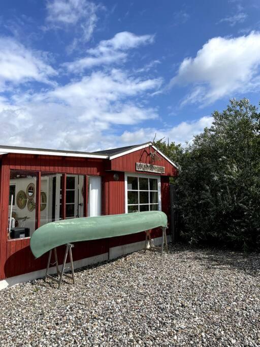 Fjordhytten. Rebuild Train Wagon From 1937. Apartment Odense Exterior foto
